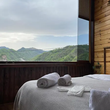 Aho 103 Dag Manzarali Panzió