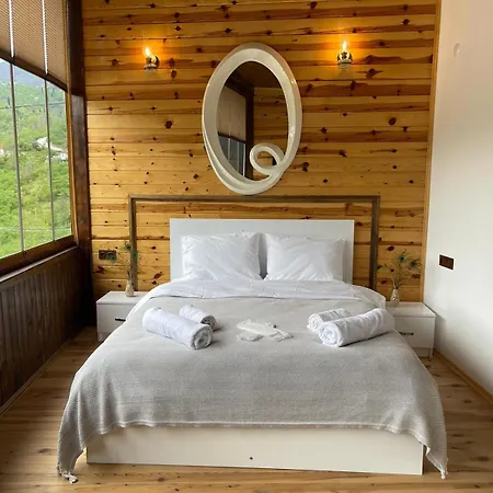 Aho 103 Dag Manzarali Panzió