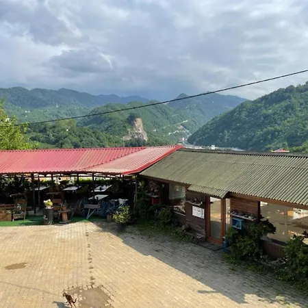 Aho 103 Dag Manzarali Panzió